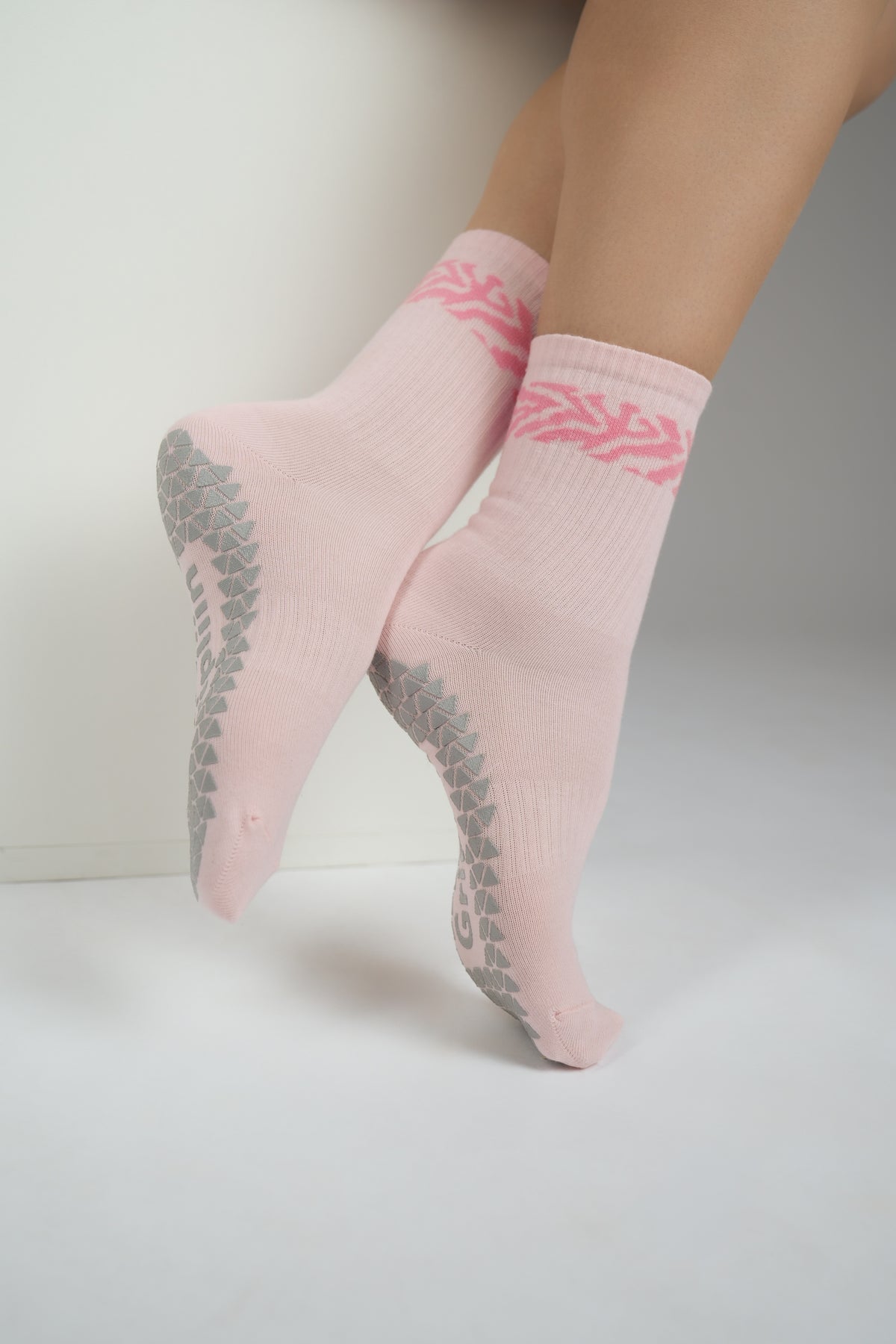 Blush Flow Power Stripe Pilates grip socks by Gripliin