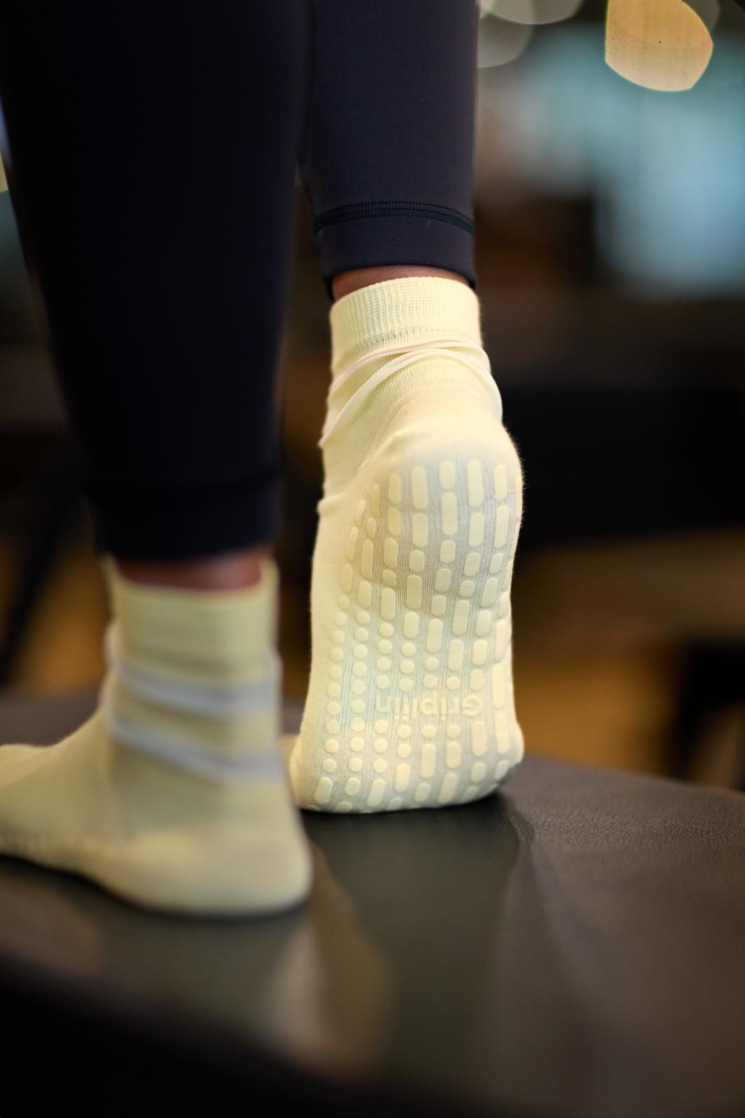 Soft Yellow - Mono Grip Edition